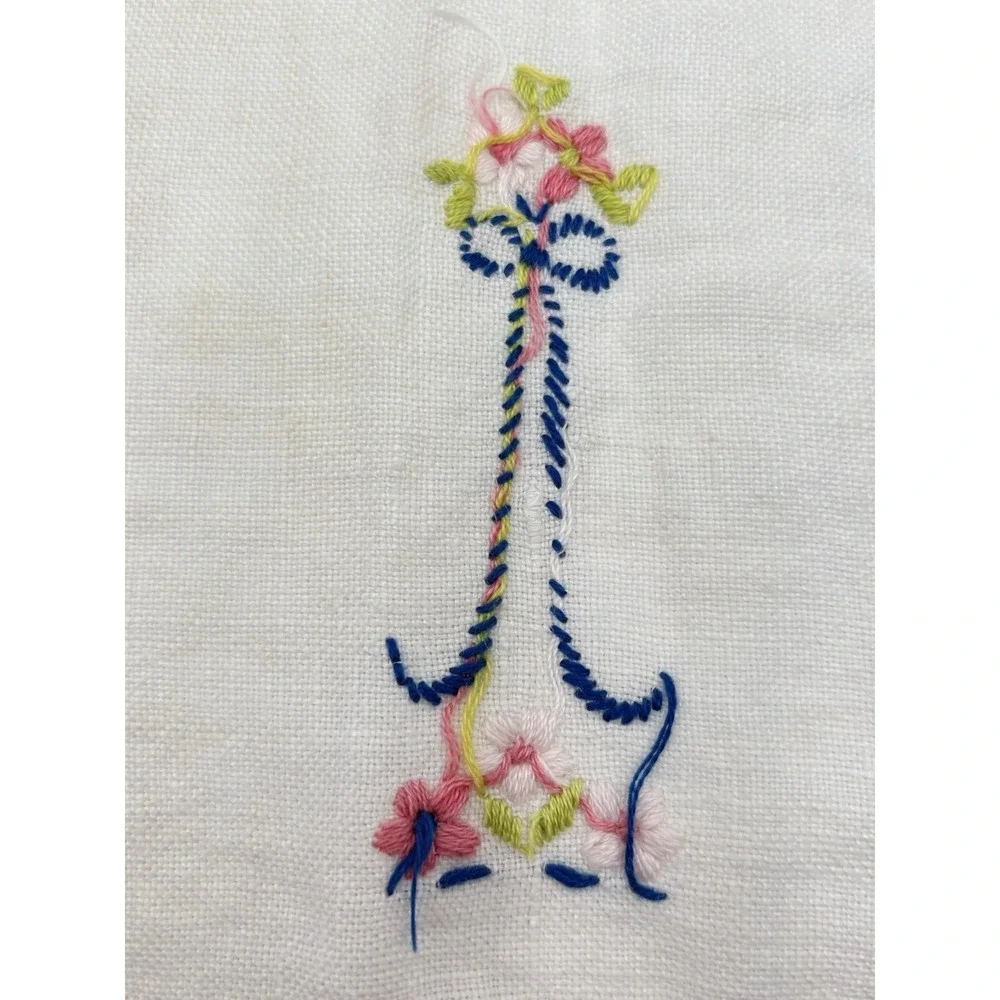 Vintage Hand Embroidered Linen Guest Towel Floral Cottagecore Farmhouse Vanity
